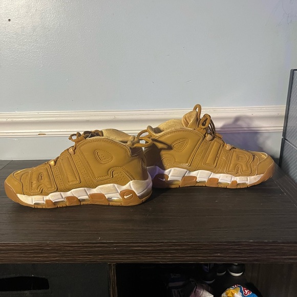 Air More Uptempo Premium 'Wheat' Size 9.5